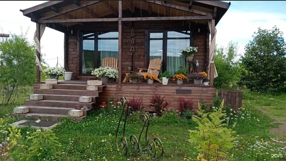 Гостевой дом в Молодёжном (правый)
